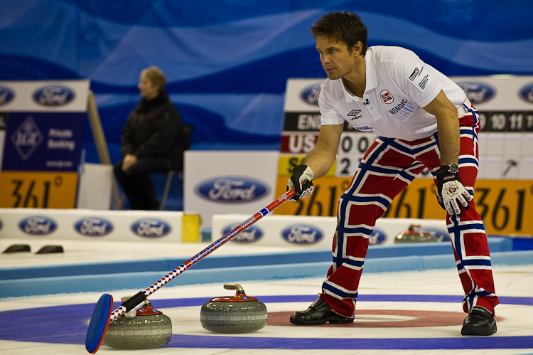 France vs. Norway, Score 6 : 9, Team France: Thomas Dufour (Skip), Tony Angiboust, Lionel Roux, Wilfrid Coulot, Jeremy Farier.
Team Norway: Ulsrud Thomas, Nergaard Torger, Svae Christoffer, Petersson Haavard Vad, Loevold Thomas. Curling, Sport, World Men's Chamionship