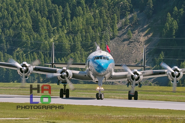 Engiadina Classics 2008, Airplane: Super-Constellation. Howard Hughes the designer of Super-Connie decided to apply 3 tailwings for this airplane to fit into the hangars of its client TWA - Trans World Airlines., Airport,Samedan, SWITZERLAND, private, aircraft, airshow, img82005.jpg