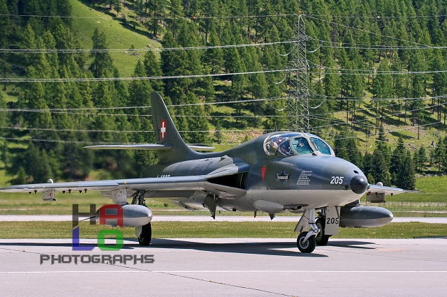 Engiadina Classics 2008, Swiss Army Hunter, Airport,Samedan, SWITZERLAND, military, aircraft, airshow, img82216.jpg