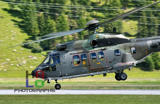 Engiadina Classics 2008, Swiss Army Super Puma, Airport,Samedan, SWITZERLAND, military, aircraft, airshow, img82221-a.jpg