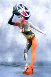 Art, Aufführung, Bodypainting, Color, Colors, Colour, Colours, Contest, Event, Farbe, Festival, Kunst, Körperbemalung, Körpermalerei, Modelle, Models, Model, Performance, Schminkkunst, Stage, Veranstaltung, Vorführung, WEB, Wettbewerb, Ilze Merpole's model 'Ferrari' giving a great presentation
