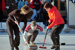 Curling, Openair, Corinna Wanzenried, Andri Wallnöfer und Karin Ming; Team Sils Juniors