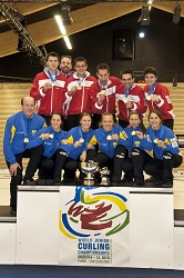 Gold Medals for the Juniors:, Team-Switzerland: Peter de Cruz, Benoît Schwarz, Roger Gulka, Valetin Tanner, Dominik Märki, Team-Sweden, CK Granit-Gävle: Anna Hasselborg, Jonna McManus, Agnes Knochenhauer, Anna Huhta, Sara McManus