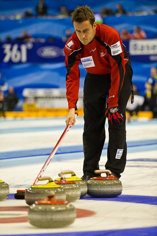 Switzerland vs. France, Score 10 : 6, Jan Hauser, Toni Müller, Marco Ramstein, Benoît Schwarz.
Thomas Dufour (Skip), Tony Angiboust, Lionel Roux, Wilfrid Coulot, Jeremy Farier. Curling, Sport, World Men's Chamionship