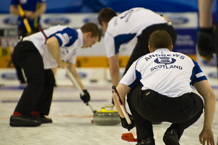 Sweden vs Scotland, Score 6 : 7, Team Sweden: Kraupp Sepbastian, Lindberg Frederik, Eriksson Oskar, Kjaell Viktor, Edin Niklas.
Team Scotland: Brewster Tom, Drummond Greg, Andrews Scott, Goodfellow Michael, Edwards David. Curling, Sport, World Men's Chamionship