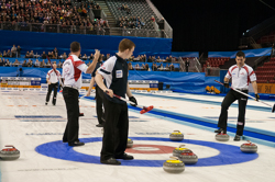 Curling, Sport, World Men's Chamionship, Scotland vs. Canda, Scroe 7 : 8, Team Scotland: Brewster Tom, Drummond Greg, Andrews Scott, Goodfellow Michael, Edwards David.
Team Canada: Howard Glen, Middaugh Wayne, Laing Brent, Savill Craig, Howard Scott.