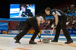 Curling, Sport, World Men's Chamionship, Scotland vs. Canda, Scroe 7 : 8, Team Scotland: Brewster Tom, Drummond Greg, Andrews Scott, Goodfellow Michael, Edwards David.
Team Canada: Howard Glen, Middaugh Wayne, Laing Brent, Savill Craig, Howard Scott.