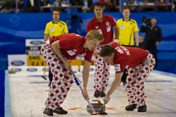 Curling, Sport, World Men's Chamionship, Norway vs. Sweden, Score 8 : 9, Team Norway: Ulsrud Thomas, Nergaard Torger, Svae Christoffer, Petersson Haavard Vad, Loevold Thomas.
Team Sweden: Kraupp Sepbastian, Lindberg Frederik, Eriksson Oskar, Kjaell Viktor, Edin Niklas.