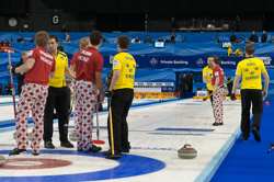 Curling, Sport, World Men's Chamionship, Norway vs. Sweden, Score 8 : 9, Team Norway: Ulsrud Thomas, Nergaard Torger, Svae Christoffer, Petersson Haavard Vad, Loevold Thomas.
Team Sweden: Kraupp Sepbastian, Lindberg Frederik, Eriksson Oskar, Kjaell Viktor, Edin Niklas.