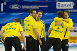 Curling, Sport, World Men's Chamionship, Norway vs. Sweden, Score 8 : 9, Team Norway: Ulsrud Thomas, Nergaard Torger, Svae Christoffer, Petersson Haavard Vad, Loevold Thomas.
Team Sweden: Kraupp Sepbastian, Lindberg Frederik, Eriksson Oskar, Kjaell Viktor, Edin Niklas.