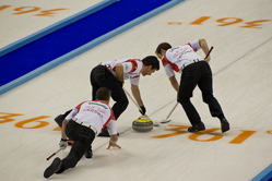 Curling, Sport, World Men's Chamionship, Scotland vs. Canda, Scroe 7 : 8, Team Scotland: Brewster Tom, Drummond Greg, Andrews Scott, Goodfellow Michael, Edwards David.
Team Canada: Howard Glen, Middaugh Wayne, Laing Brent, Savill Craig, Howard Scott.