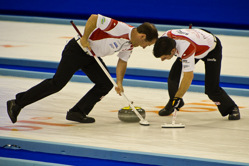 Curling, Sport, World Men's Chamionship, Scotland vs. Canda, Scroe 7 : 8, Team Scotland: Brewster Tom, Drummond Greg, Andrews Scott, Goodfellow Michael, Edwards David.
Team Canada: Howard Glen, Middaugh Wayne, Laing Brent, Savill Craig, Howard Scott.