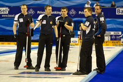 Curling, Sport, World Men's Chamionship, Scotland vs. Canda, Scroe 7 : 8, Team Scotland: Brewster Tom, Drummond Greg, Andrews Scott, Goodfellow Michael, Edwards David.
Team Canada: Howard Glen, Middaugh Wayne, Laing Brent, Savill Craig, Howard Scott.