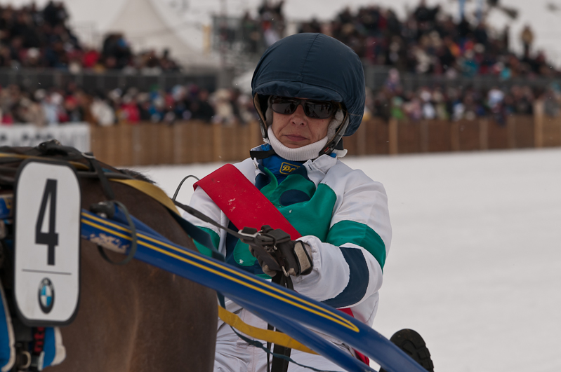 Grand Prix Gaggenau Hausgeräte, Laurence Kindler mit Pferd Subtil Peccau Graubünden, Horse Race, Snow, Sport, St. Moritz, Switzerland, White Turf, Winter