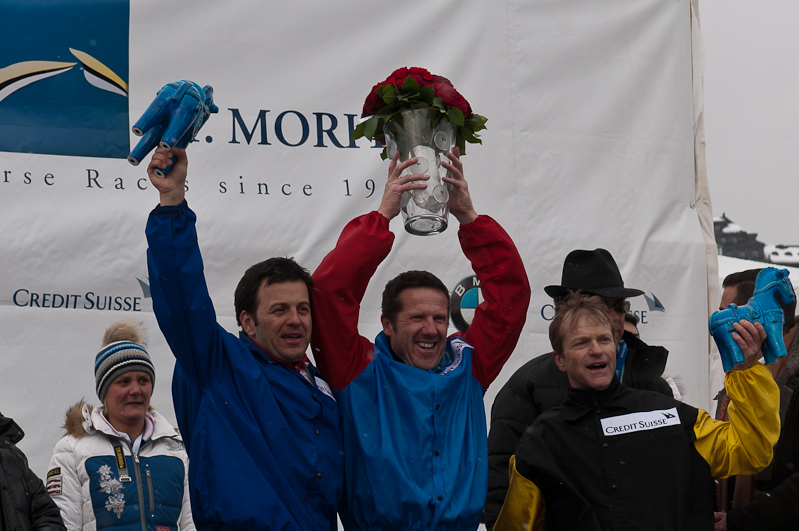 Credit Suisse Skijöring Trophy 2012, Sieger Ehrung 1., 2. & 3. Platz.  König des Engadin - Adrian von Gunten mit Pferd Mombasa, Besitzer: Peter Schiergen Graubünden, Horse Race, Snow, Sport, St. Moritz, Switzerland, White Turf, Winter