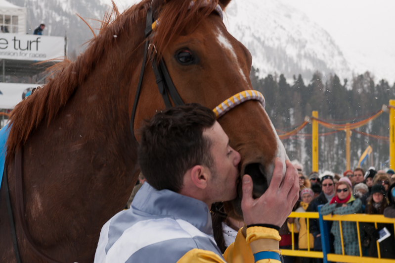 Gübelin 73. Grosser Preis von St. Moritz, Sieger, Winner - Pferd: Schützenjunker / Jockey: Daniele Porcu / Owner: Philipp Schärer Graubünden, Horse Race, Snow, Sport, St. Moritz, Switzerland, White Turf, Winter