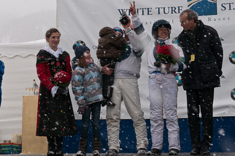 BMW Snow-Trotting Challenge 2012, Sieger ehrung für Laurence Kindler mit Pferd Mask du Granit Graubünden, Horse Race, Snow, Sport, St. Moritz, Switzerland, White Turf, Winter