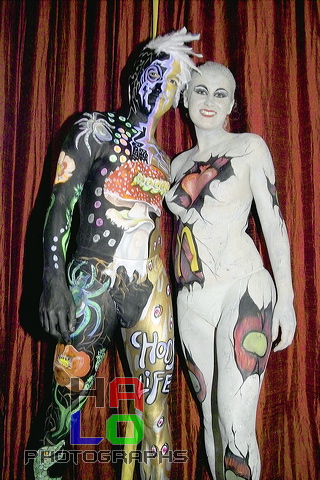 Die beiden Models im Ersten und Zweiten Rang der Artistinnen B.V. und Sabine Vogel, Swiss Bodypainting Day 2006, Hotel Seeburg, Luzern, Switzerland, img06530.jpg