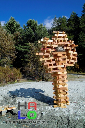 Schwebende Skulpturen aus Holz und Stein / Floating Sculputres of Wood and Rocks, lAKE aRT sILVAPLANA, Seeufer, Silvaplana, Grisons, Switzerland, img14368.jpg