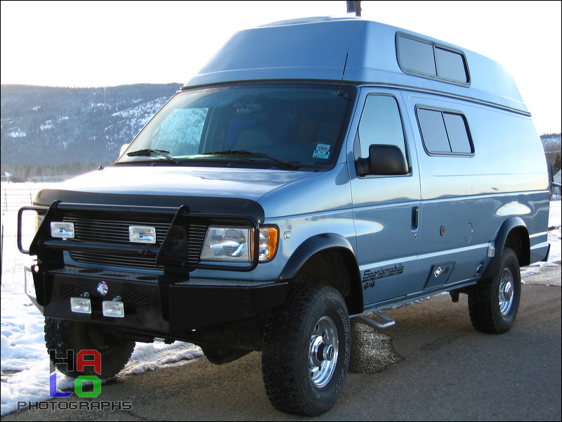 Exterior Introduction of Big Blue, The Base has been raised, additional heavy-duty shock absorbers prevent it from swinging allowing a comfortable cruising speed of 75mph. When it gets rough, the 4-Wheel Drive can be engaged when needed. Ideal for cross-country travelling with a fuel range of a great 850+ Miles., Truckee, California, Big Blue, img_0317.jpg